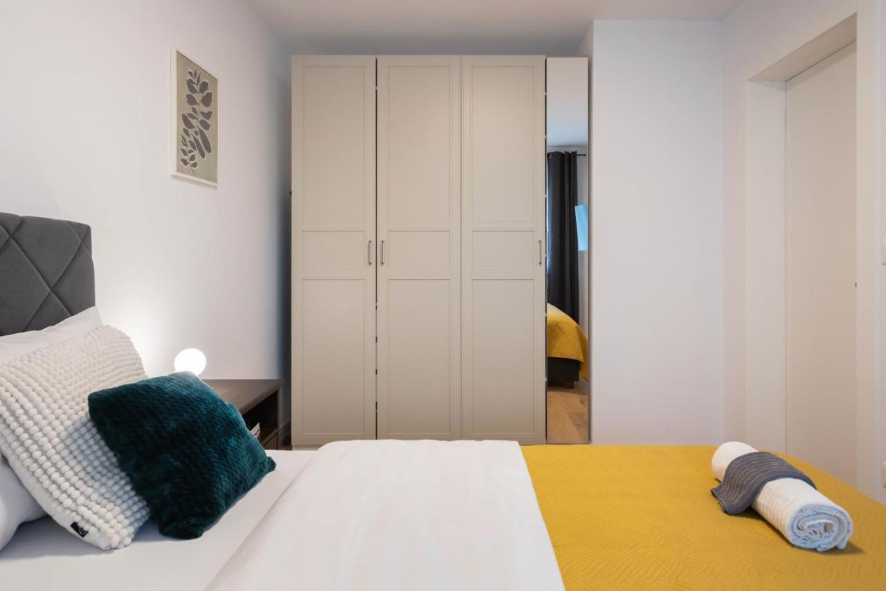Design 2Bdr Apartment With Balcony- Free Parking Zagabria Esterno foto