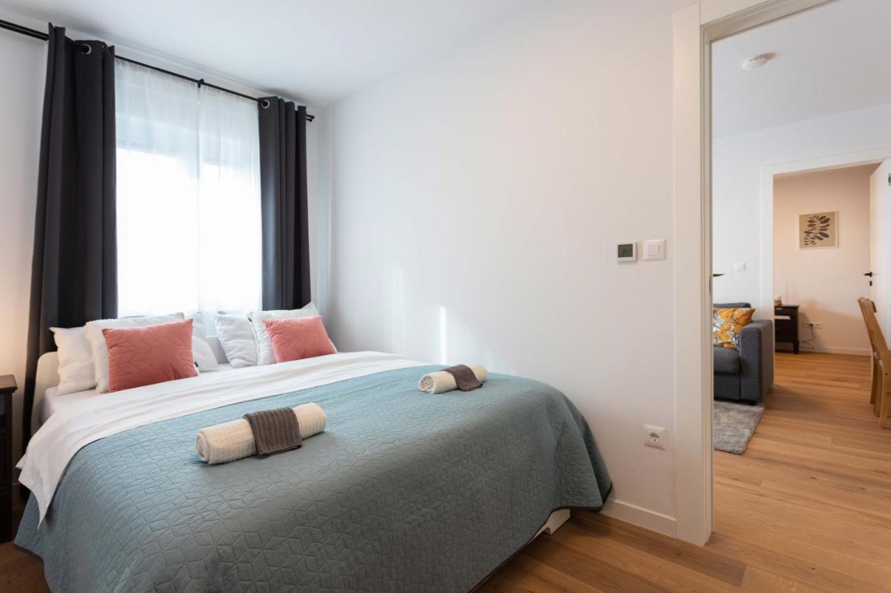 Design 2Bdr Apartment With Balcony- Free Parking Zagabria Esterno foto