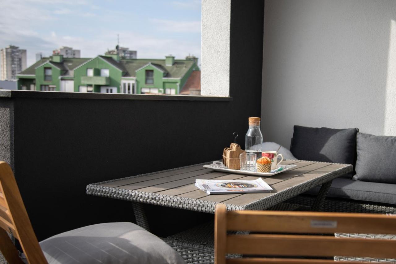 Design 2Bdr Apartment With Balcony- Free Parking Zagabria Esterno foto
